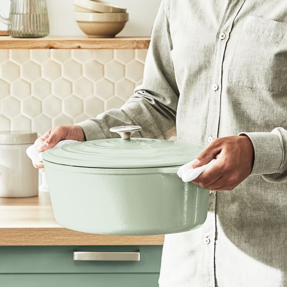 Кастрюля 7.2 л, Tefal Lov E2580605 чугун купить,NaN
