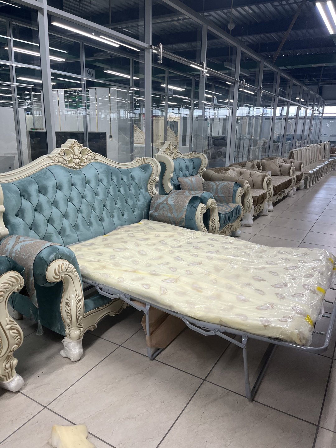 Диван Фараон, 220х90 см, обивка велюр, зеленый купить,0