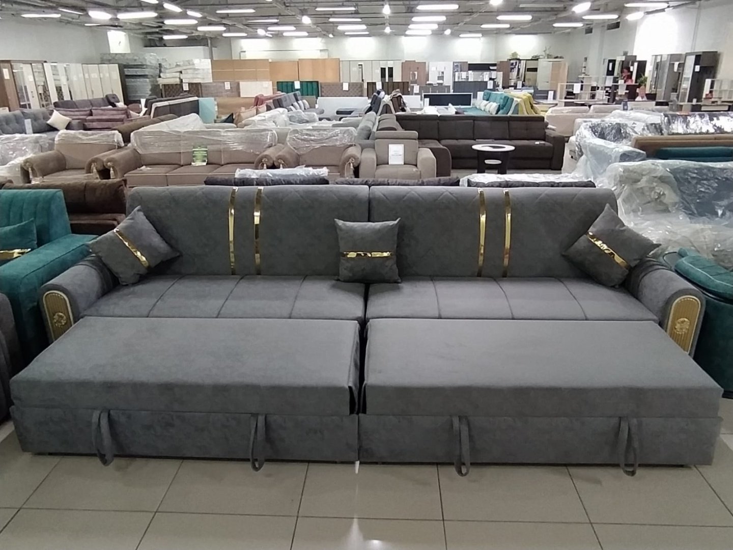 Диван прямой Рио, 370х90 см, обивка велюр, асфальт - ForteMarket Диван прямой Рио, 370х90 см, обивка велюр, асфальт купить,0