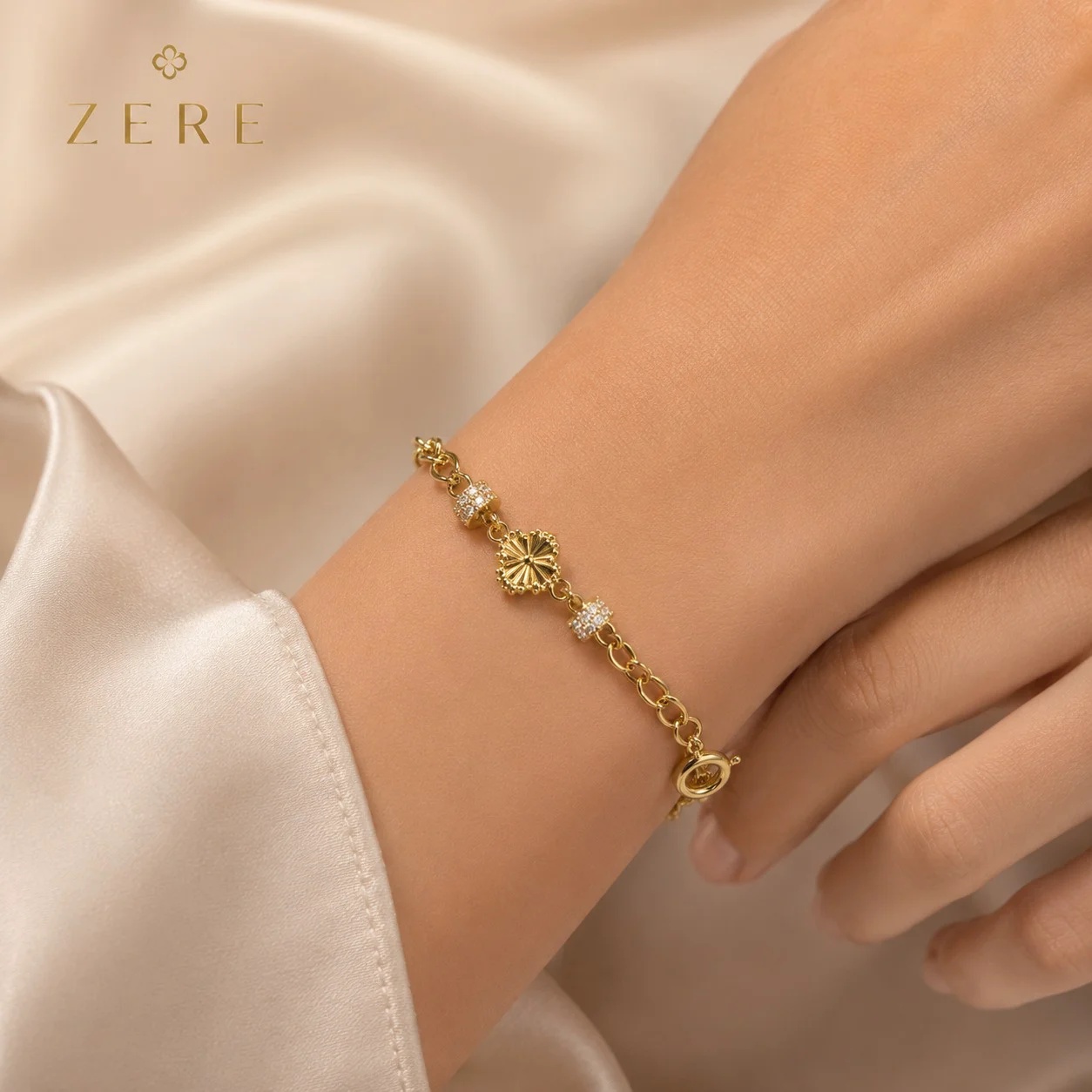 Браслет Zere ZR180712 жёлтое золото 3.61гр 18р  купить,299850