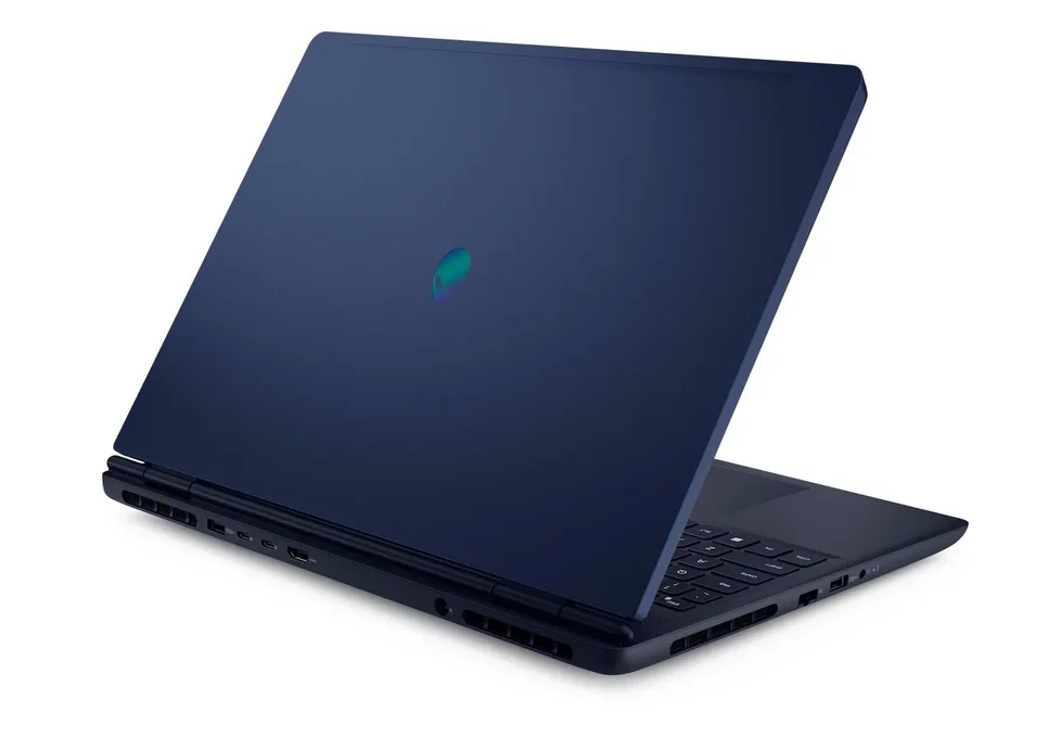 Ноутбук DELL Alienware 16 Aurora AC16250/Core 5H/16GB/512SSD/RTX 3050 6GB/16'' QHD+/Win11Home/1Y onsite купить,721380