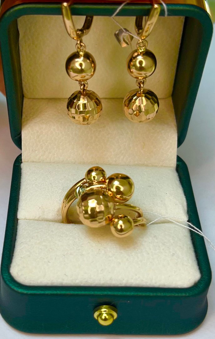 Комплект Diamond Exclusive 76543 18р 8,47гр. купить,NaN