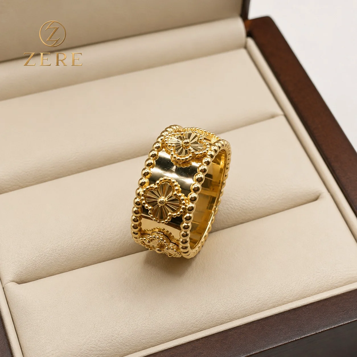 Кольцо Zere ZR190705 жёлтое золото 5.99гр 19р  купить,502150