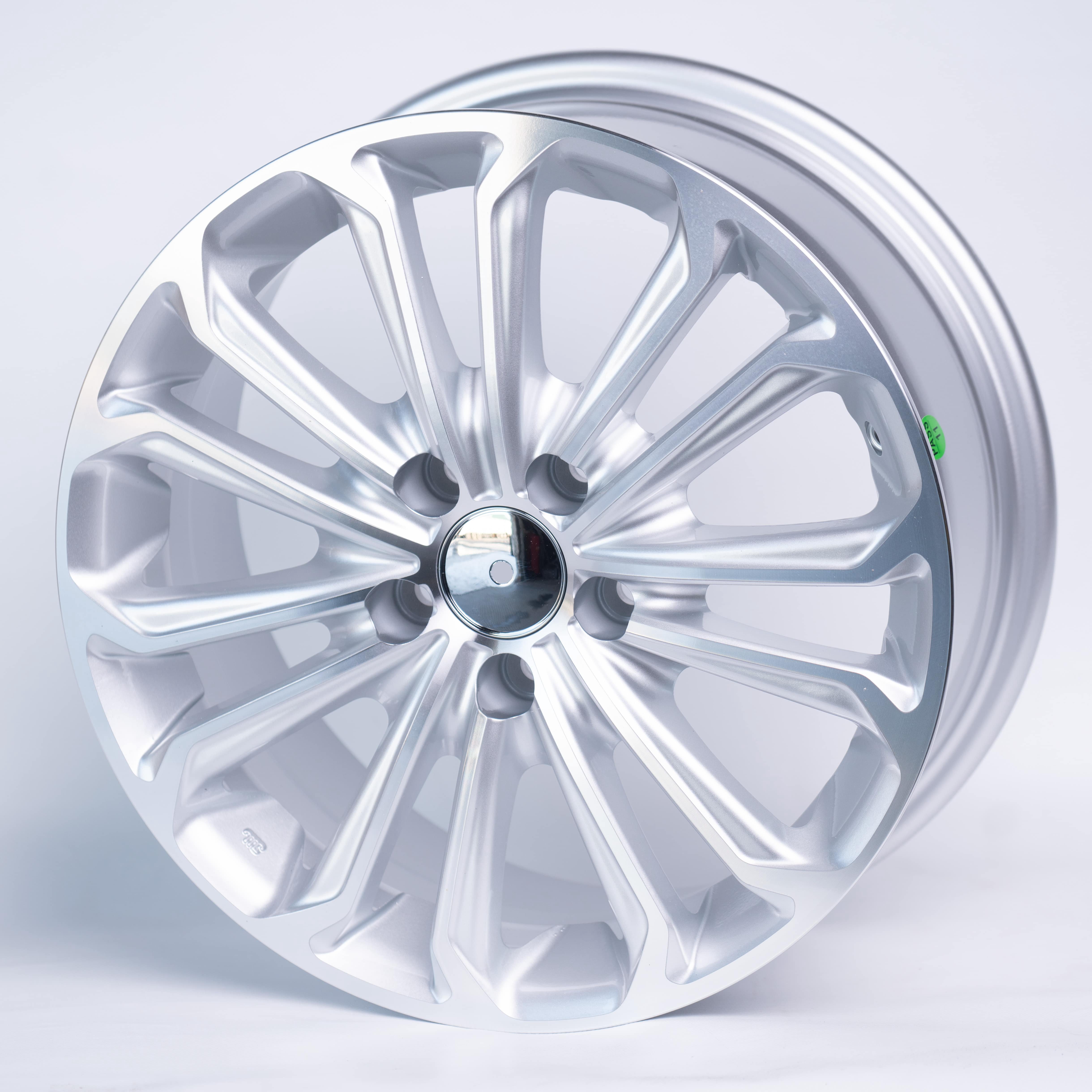 Комплект дисков Rimax VW146 5x100 R15x6,5 CB57,1 ET38 SF серебристый купить,NaN