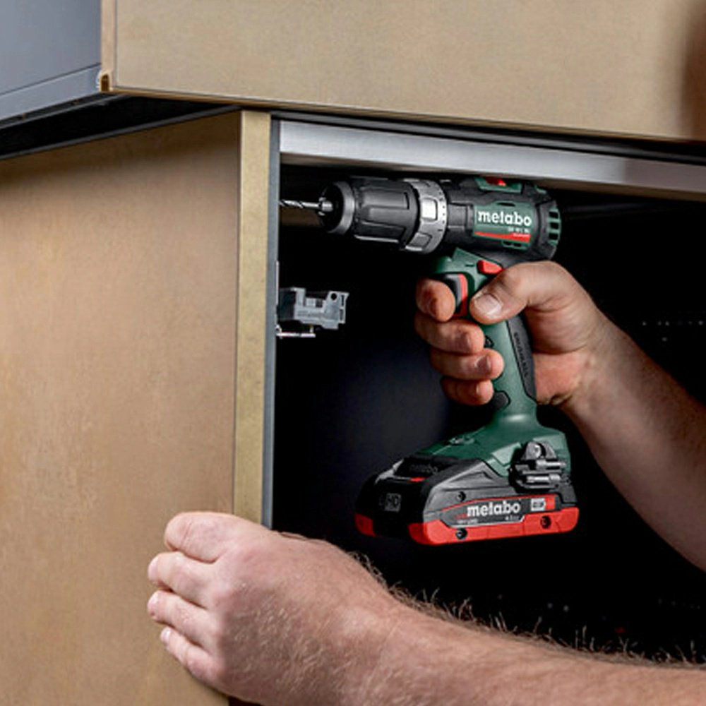 Metabo дрель-шуруповерт SB 18 L BL Set (613157710) 18 В купить,NaN