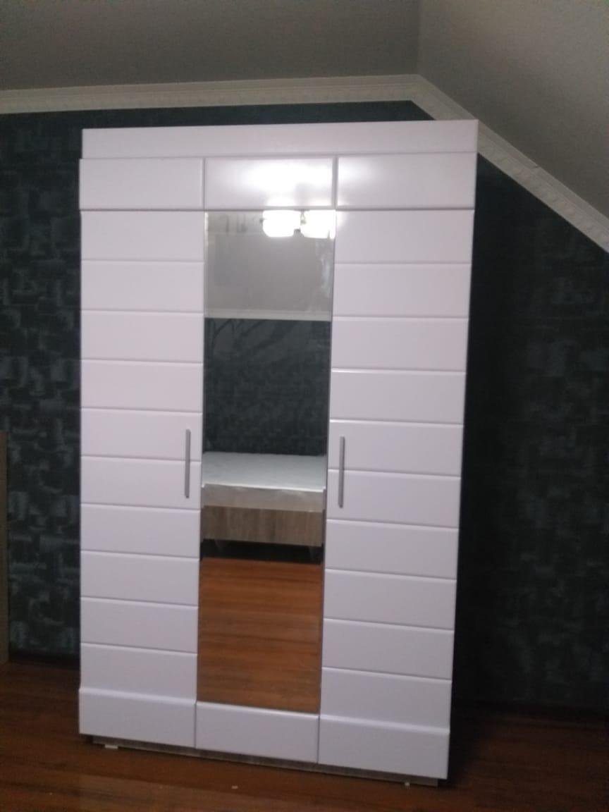 Распашной шкаф КМК Роксет, 137.5x231х61.5 см, белый, бежевый купить,NaN