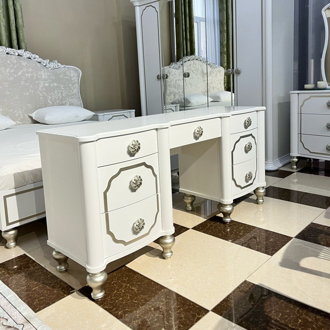 Туалетный столик СлонимМебель Вена 00-00058099 170x47x80см купить,NaN