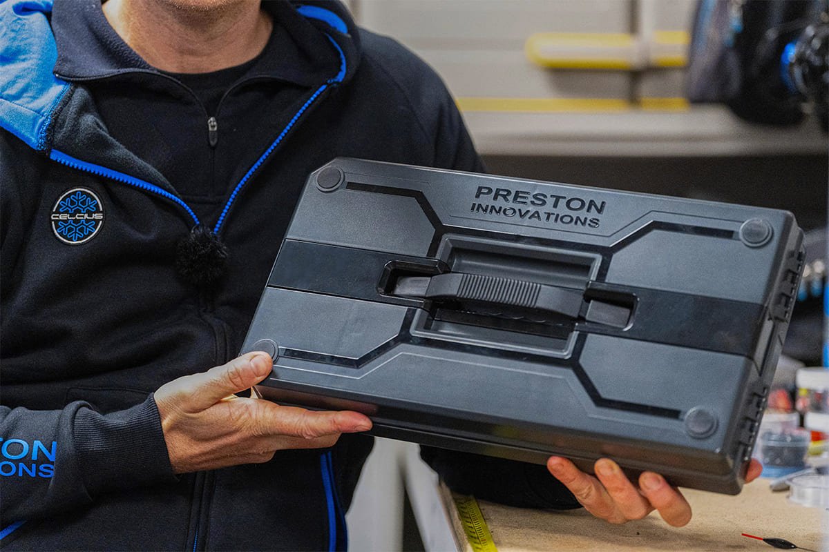 Коробка для приманок Preston Rig Station P0220132 черный купить,NaN