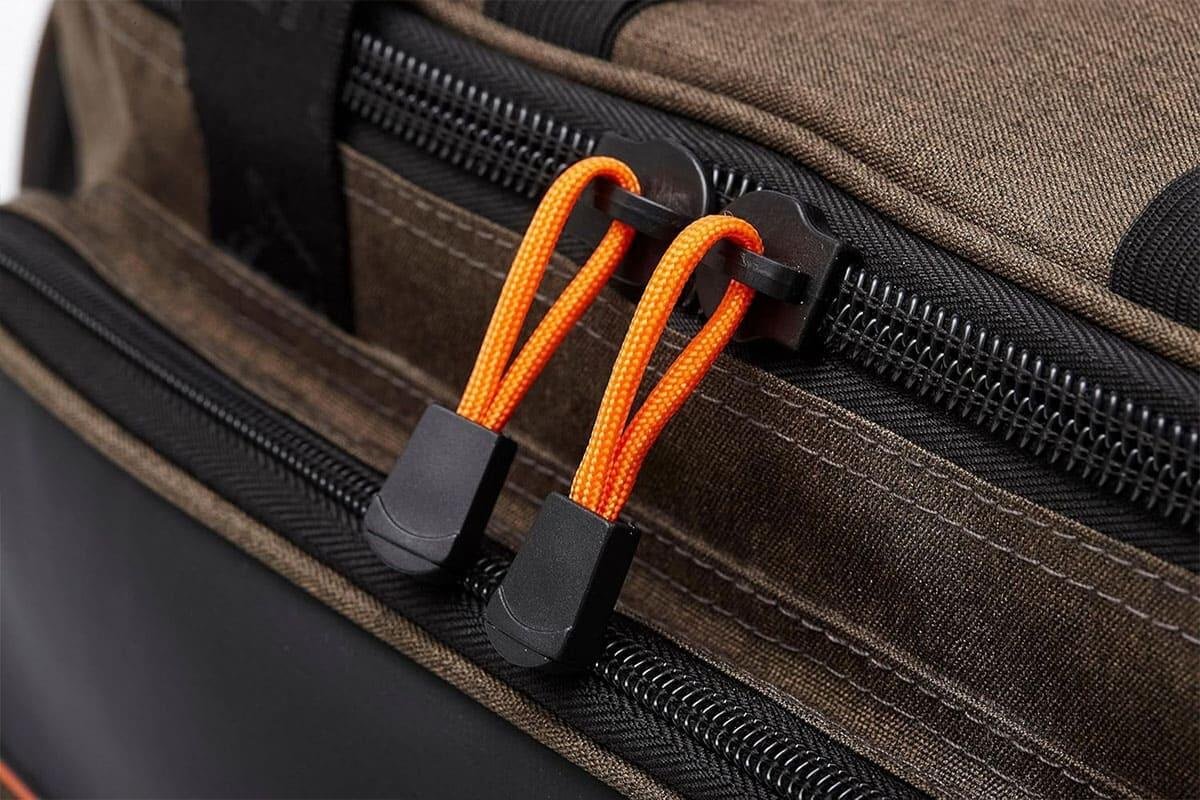 Сумка Savage Gear Specialist Lure Bag черный, коричневый, хаки купить,NaN