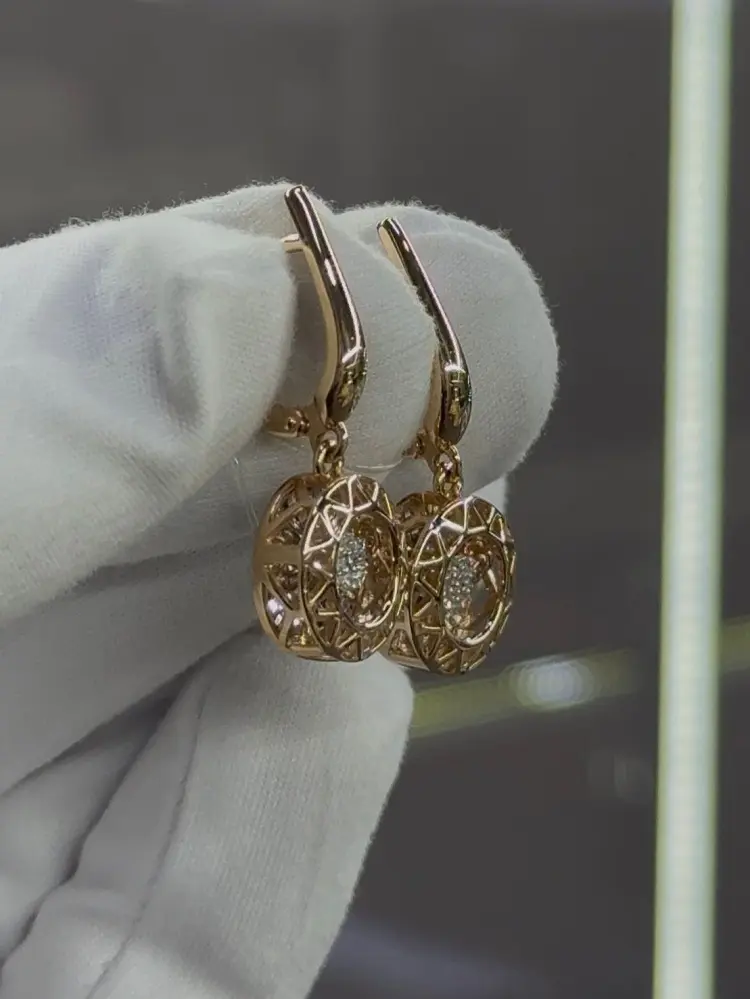 Серьги Trilliant 20407-12-10 вес 5.49 г золото, бриллиант купить,688950
