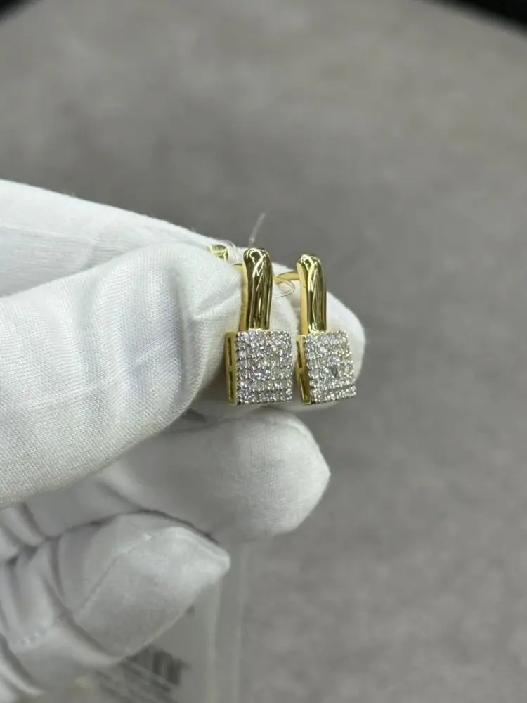 Серьги Trilliant 20395-32-10 вес 3.2 г золото, бриллиант купить,673000