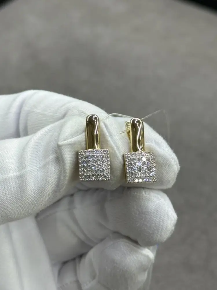 Серьги Trilliant 20395-32-10 вес 3.2 г золото, бриллиант купить,673000