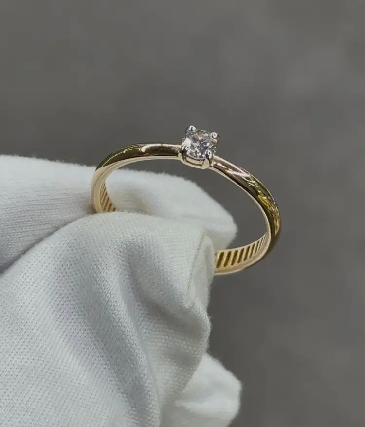 PRESTIGE JEWELRY К-130-01 размер 16 вес 1.6 г золото, бриллиант купить,NaN