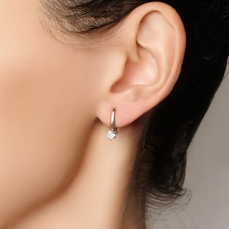Серьги Zlato Z2-10867 вес 1.32 г серебро, муассанит купить,22800