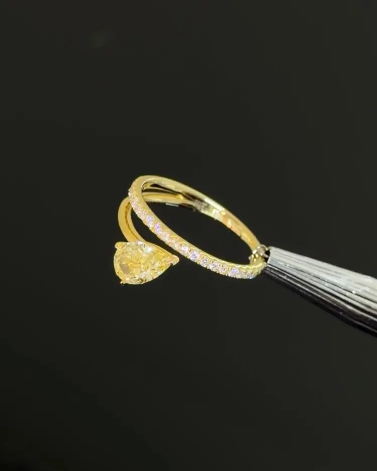 Кольцо TRIMOF 01-024-Y14K-P-LG756575388_17.2 размер 17.2 вес 2.58 г золото, бриллиант выращенный купить,1041000
