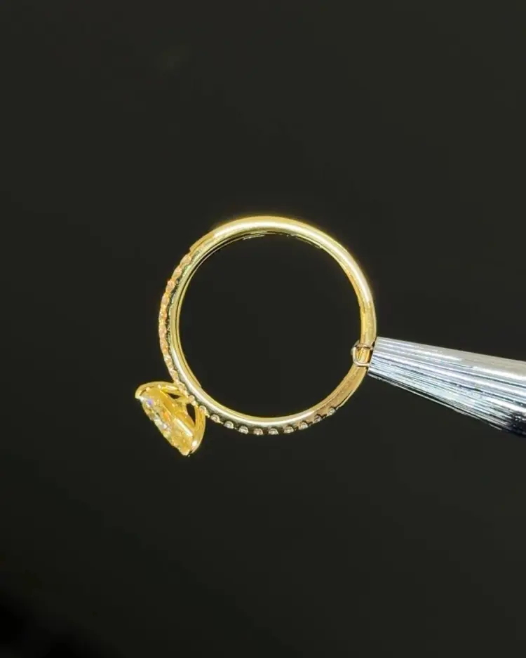 Кольцо TRIMOF 01-024-Y14K-P-LG756575388_17.2 размер 17.2 вес 2.58 г золото, бриллиант выращенный купить,1041000