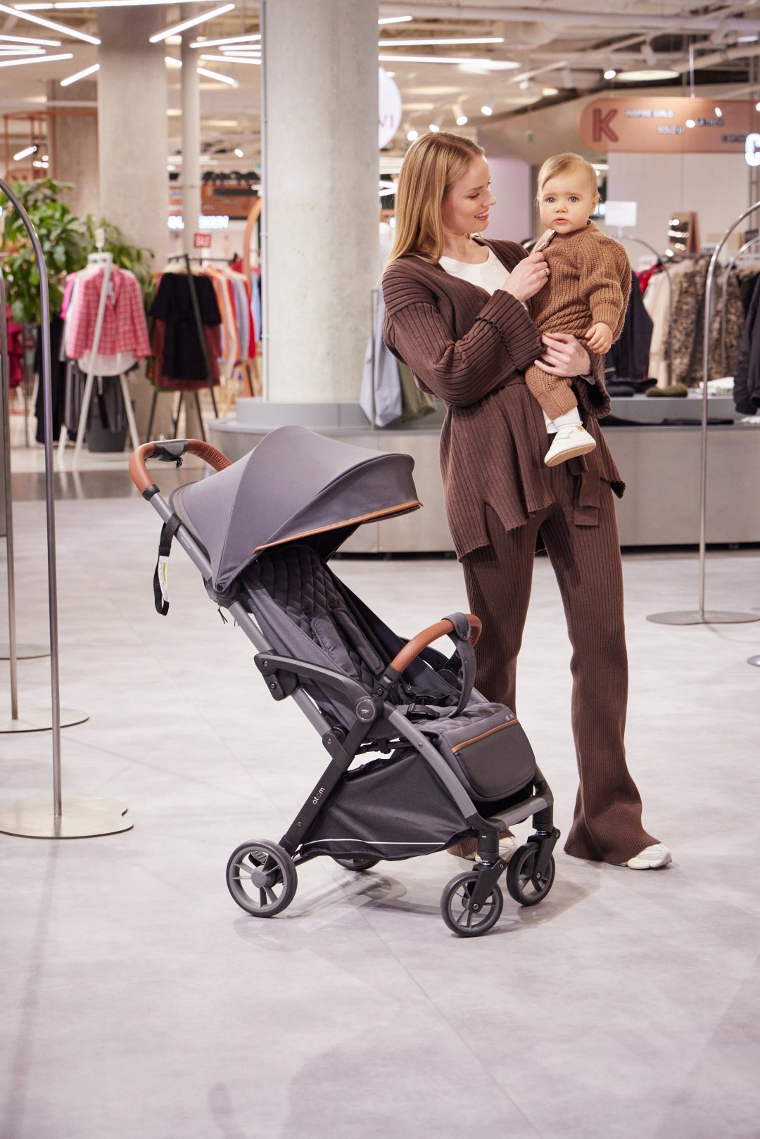 Коляска прогулочная MOWbaby Atom, графит - ForteMarket Коляска прогулочная MOWbaby Atom, графит купить,0