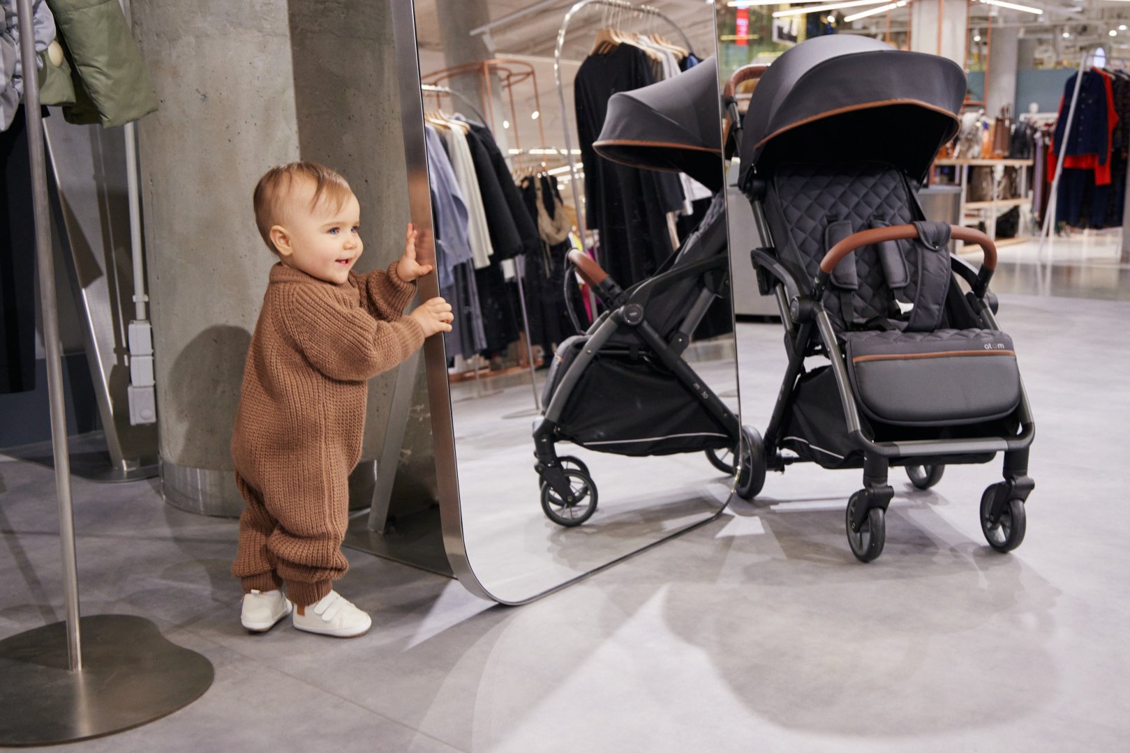 Коляска прогулочная MOWbaby Atom, графит - ForteMarket Коляска прогулочная MOWbaby Atom, графит купить,0