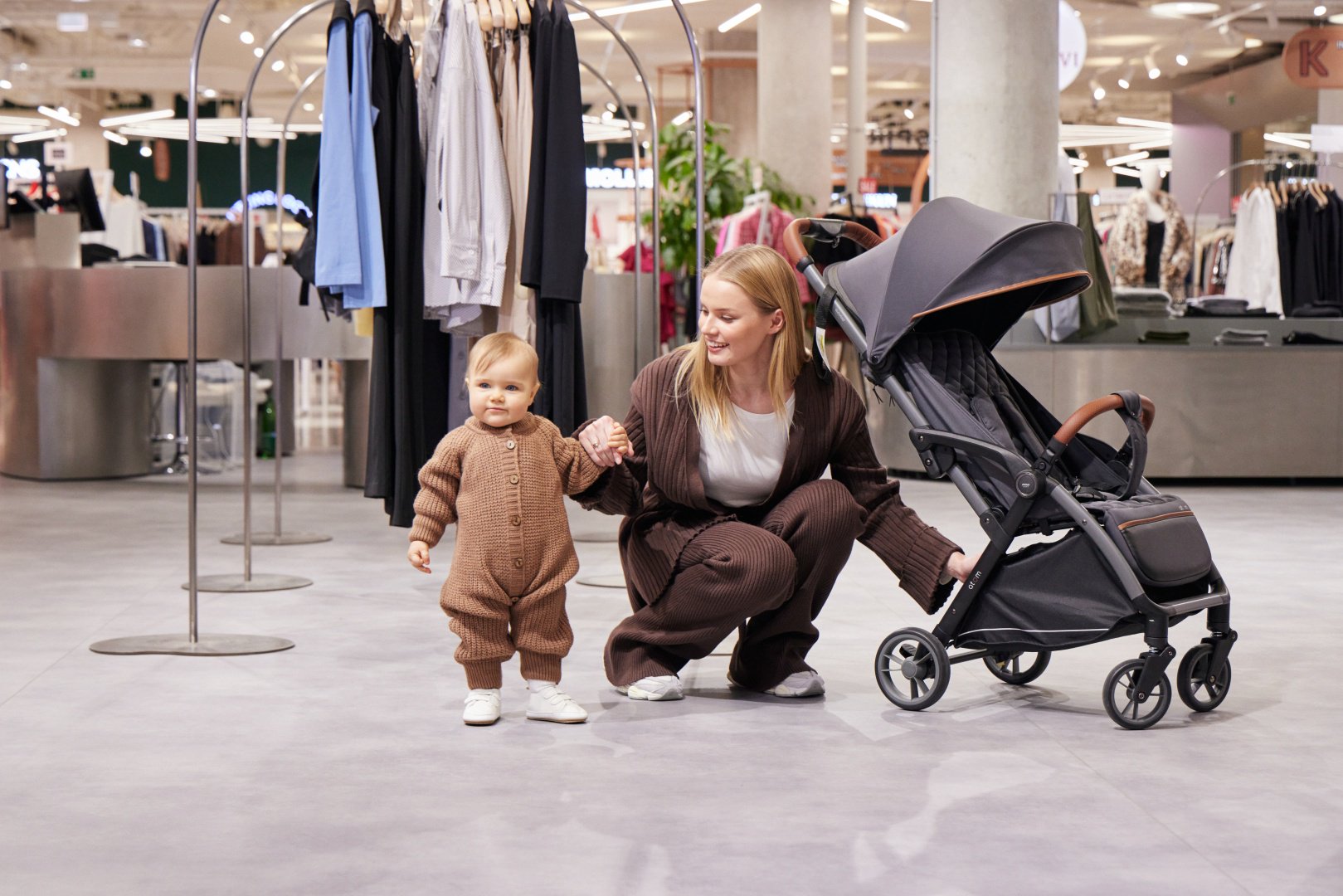 Коляска прогулочная MOWbaby Atom, графит - ForteMarket Коляска прогулочная MOWbaby Atom, графит купить,0