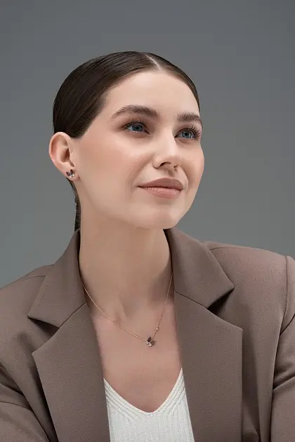 Пусеты АЛЬКОР 25986-103 вес 1.61 г золото, рубин, бриллиант купить,NaN