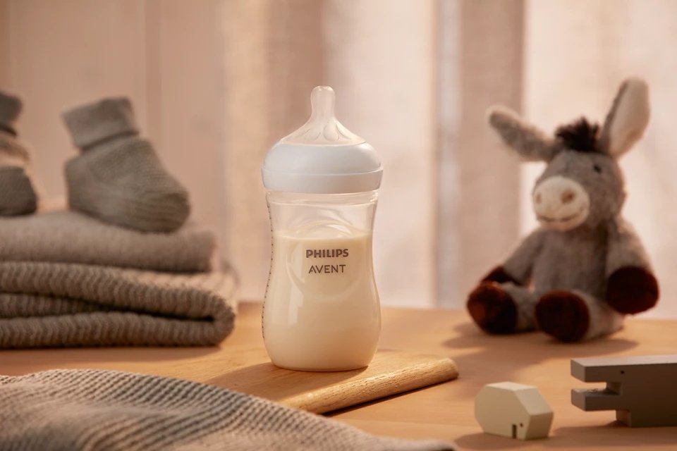 Бутылочка Philips Avent SCY903/01 260 мл прозрачный