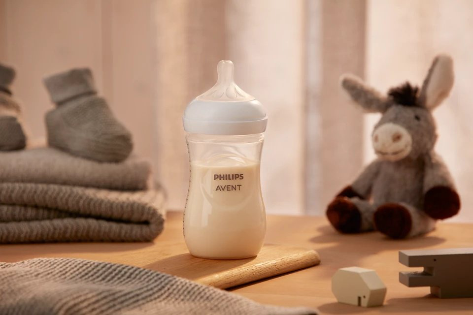 Бутылочка Philips Avent SCY903/01 260 мл прозрачный купить,NaN