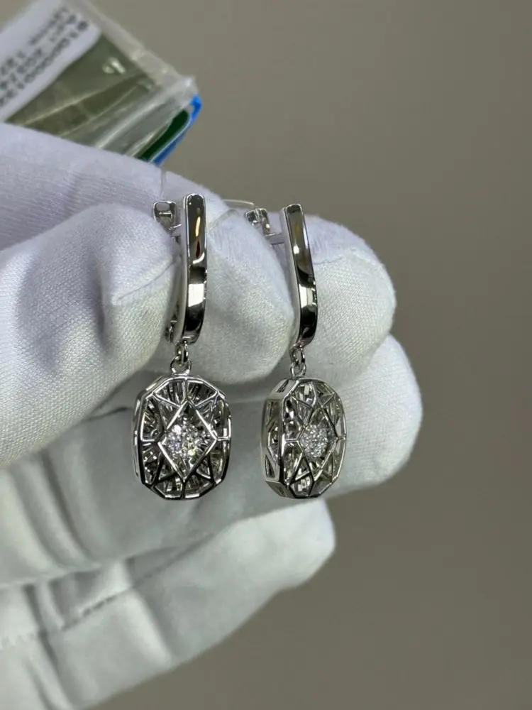 Серьги Trilliant 20374-20-10 вес 5.05 г золото, бриллиант купить,636300