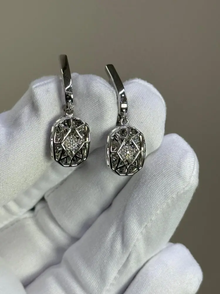 Серьги Trilliant 20374-20-10 вес 5.05 г золото, бриллиант купить,636300