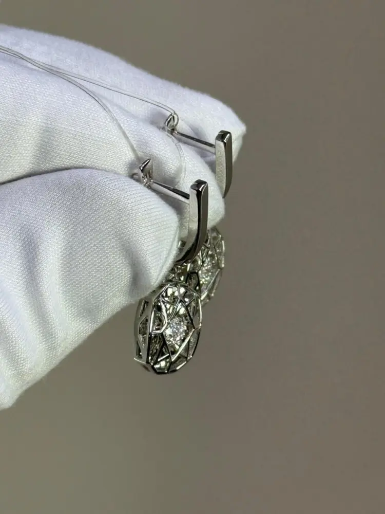 Серьги Trilliant 20374-20-10 вес 5.05 г золото, бриллиант купить,636300