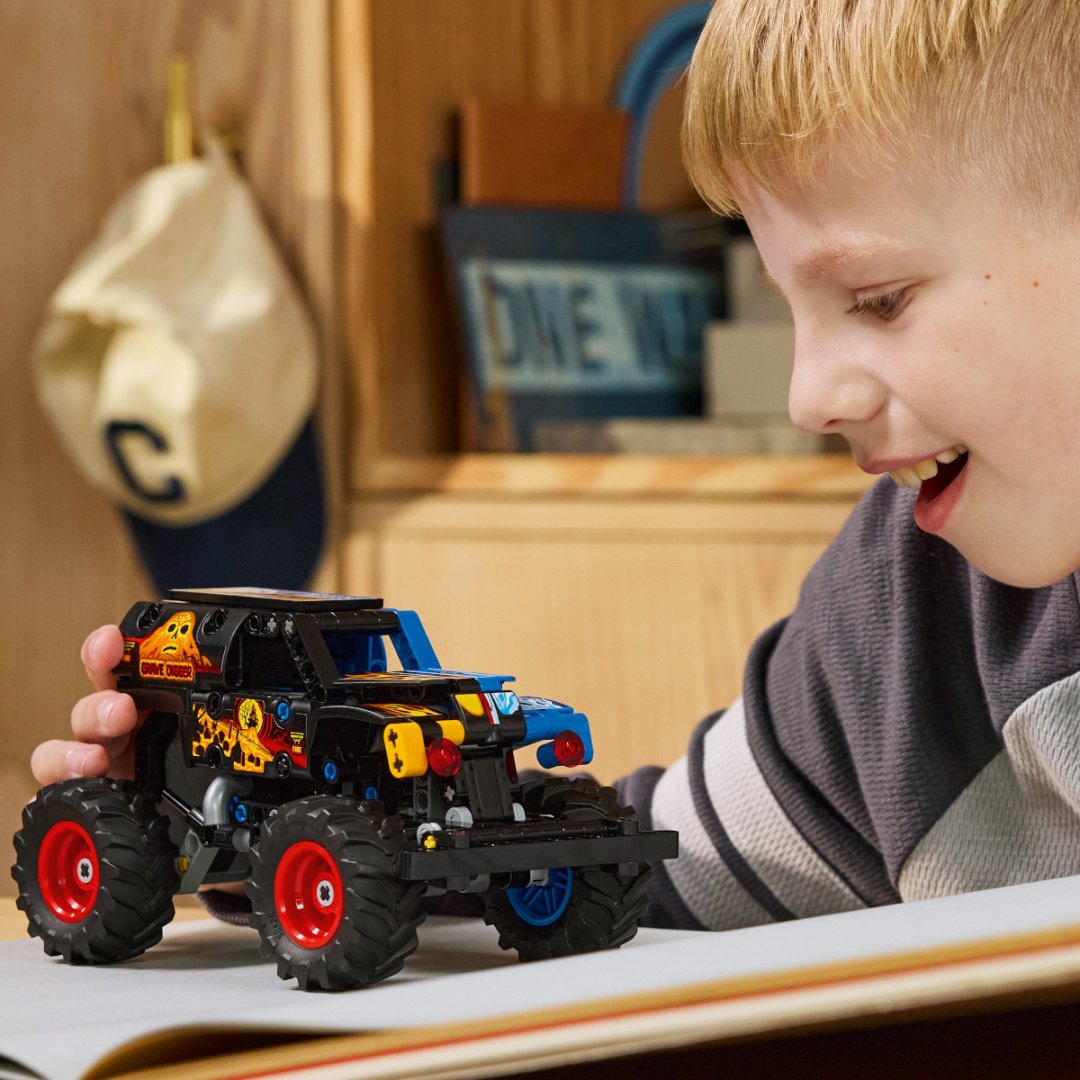 Конструктор LEGO Monster Jam Могильщик «Лед и пламя» 42219, деталей 263 шт купить,22870