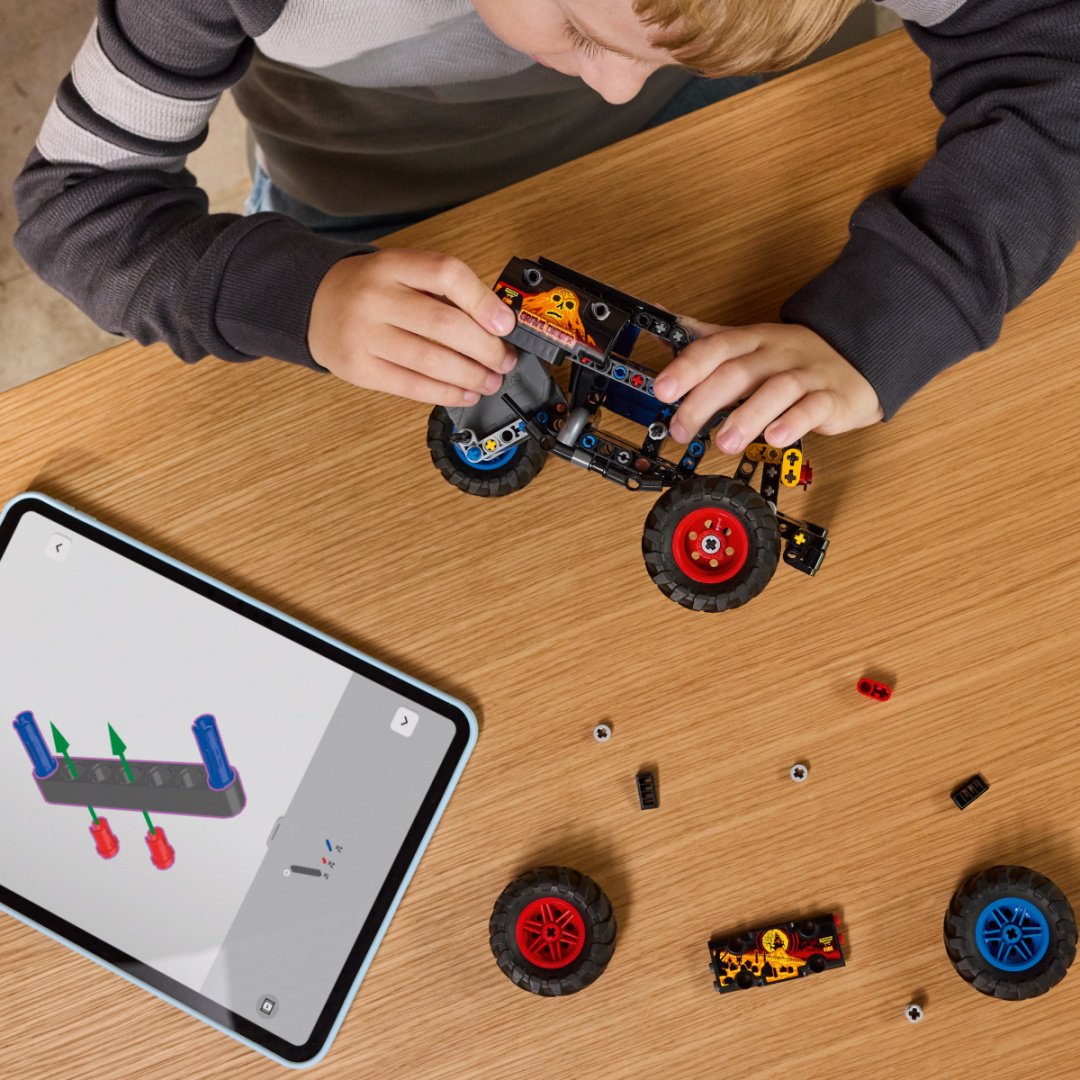 Конструктор LEGO Monster Jam Могильщик «Лед и пламя» 42219, деталей 263 шт купить,22870