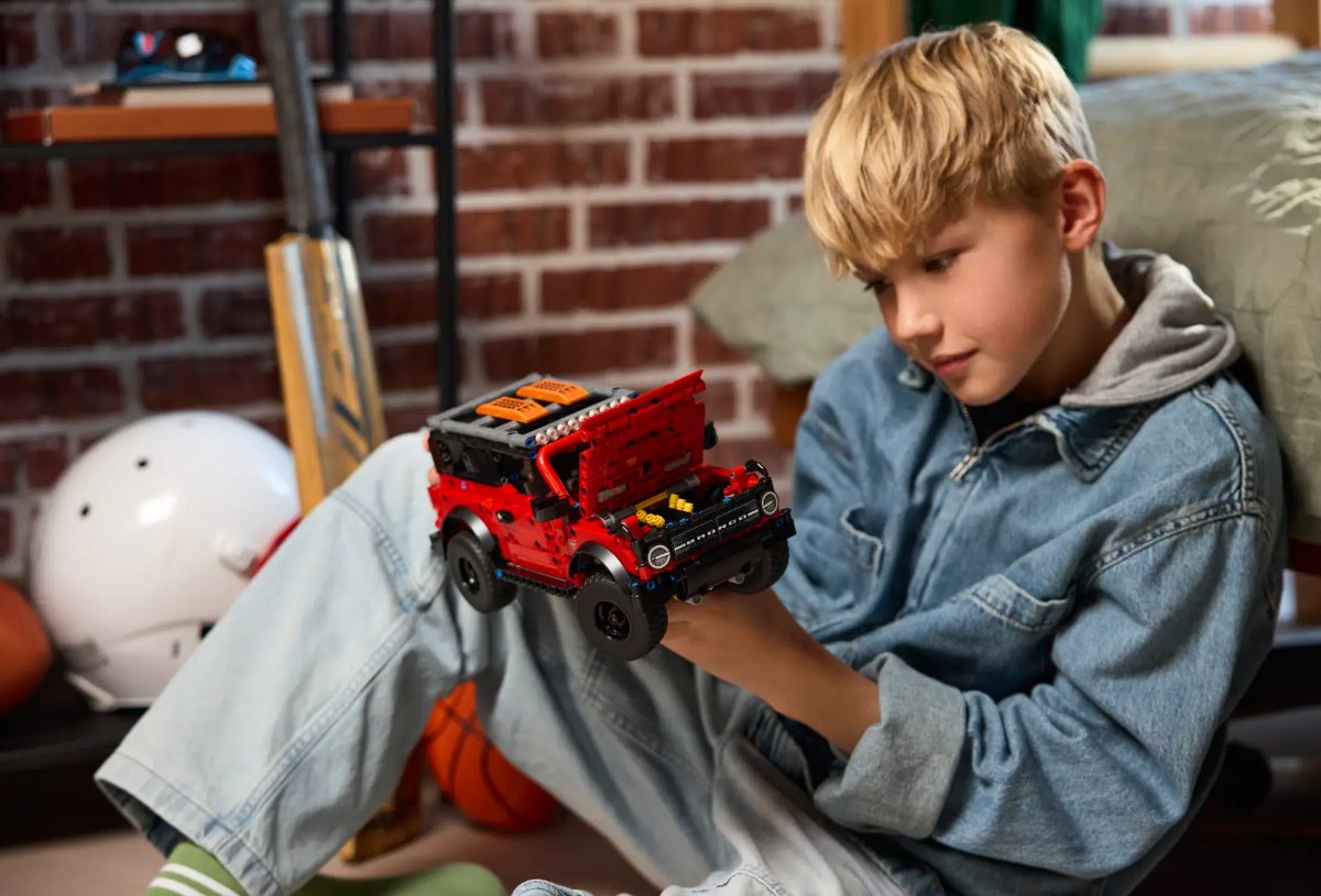 Конструктор LEGO Technic 42213, деталей 943 шт купить,51442