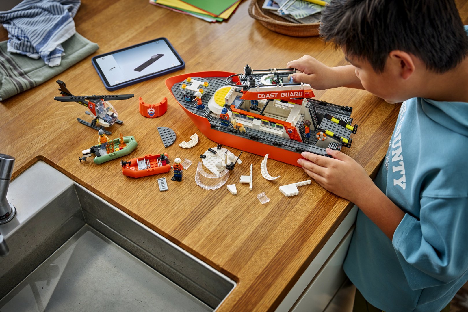 Конструктор LEGO City 60504, деталей 742 шт