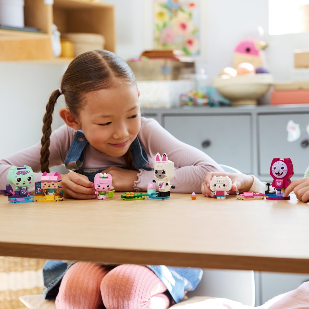 Конструктор LEGO Друзья Габби: кошечки из кубиков 11215, деталей 324 шт