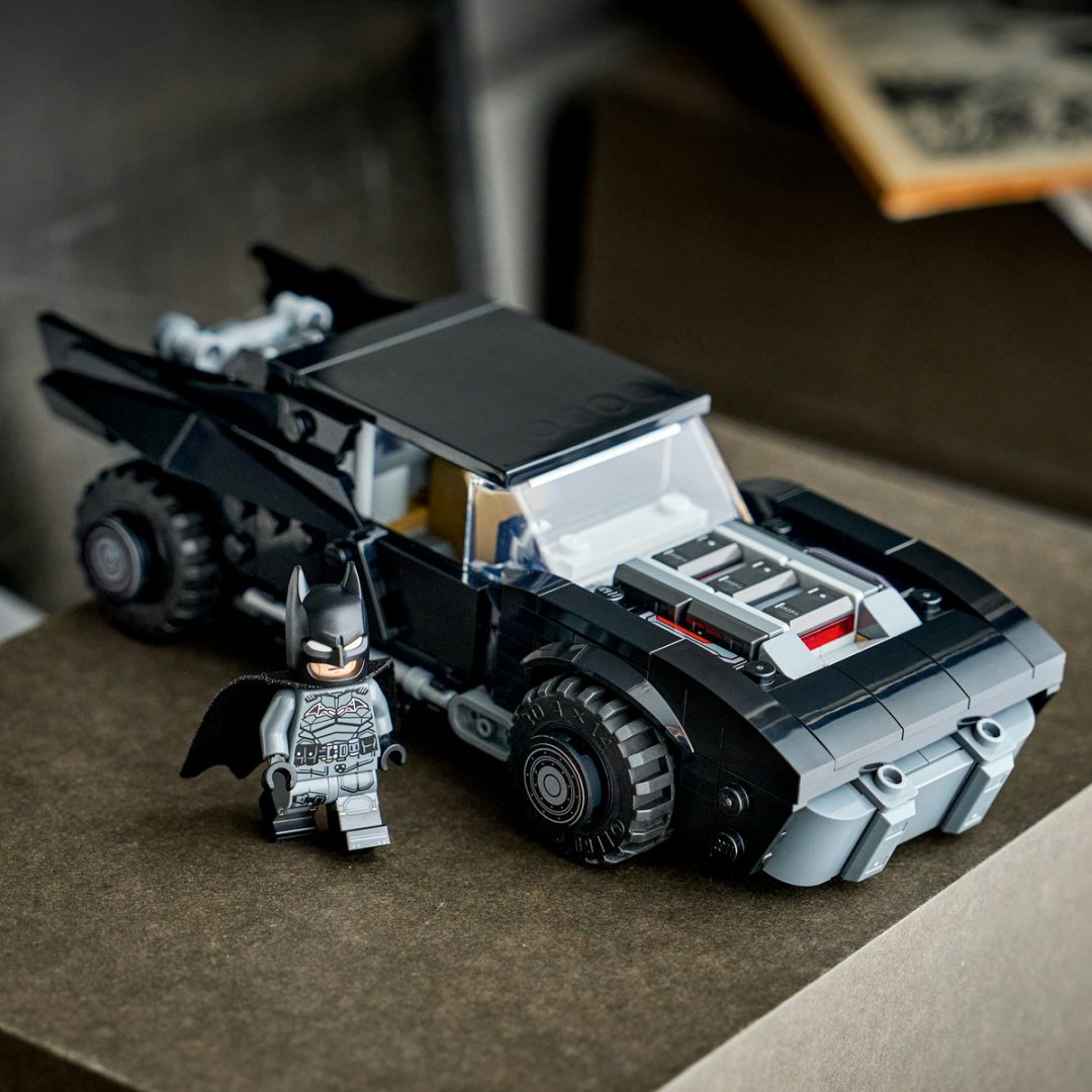 Конструктор LEGO Бэтмобиль Бэтмена 76332, деталей 330 шт купить,NaN
