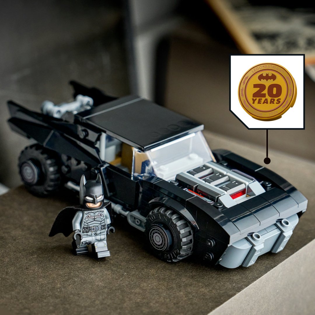 Конструктор LEGO Бэтмобиль Бэтмена 76332, деталей 330 шт купить,NaN