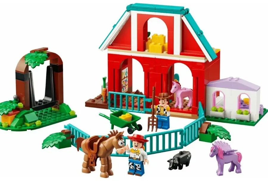 Конструктор LEGO Конструктор LEGO DISNEY Конюшня Блэйза 43304 43304, деталей 209 шт