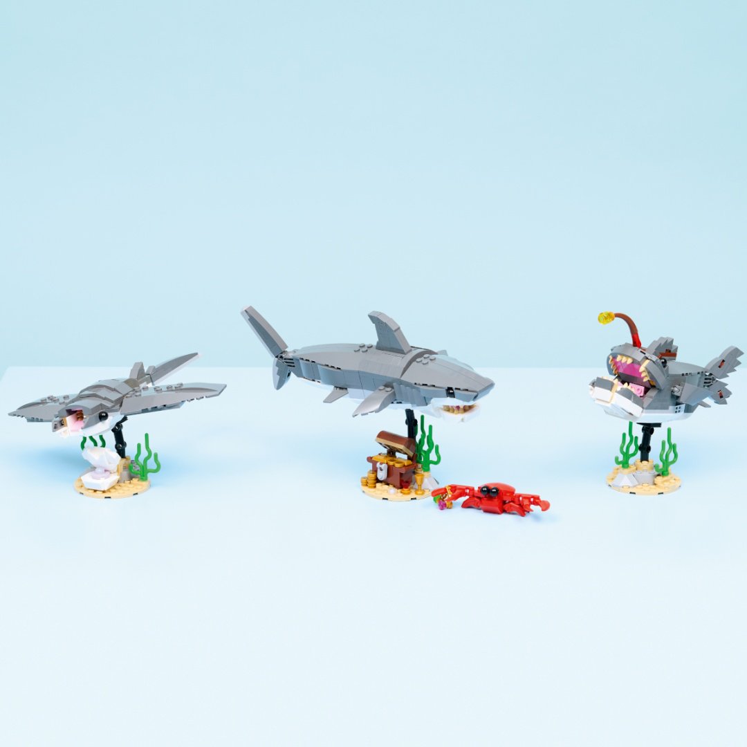 Конструктор LEGO Злобная акула и сундук с сокровищами 31381, деталей 379 шт