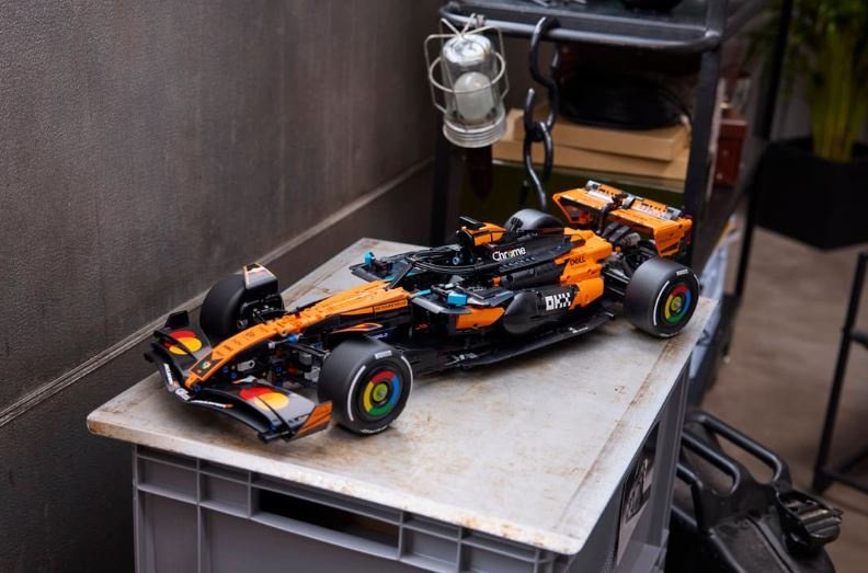 Конструктор LEGO Автомобиль McLaren MCL39 F1 42228, деталей 1675 шт купить,186231