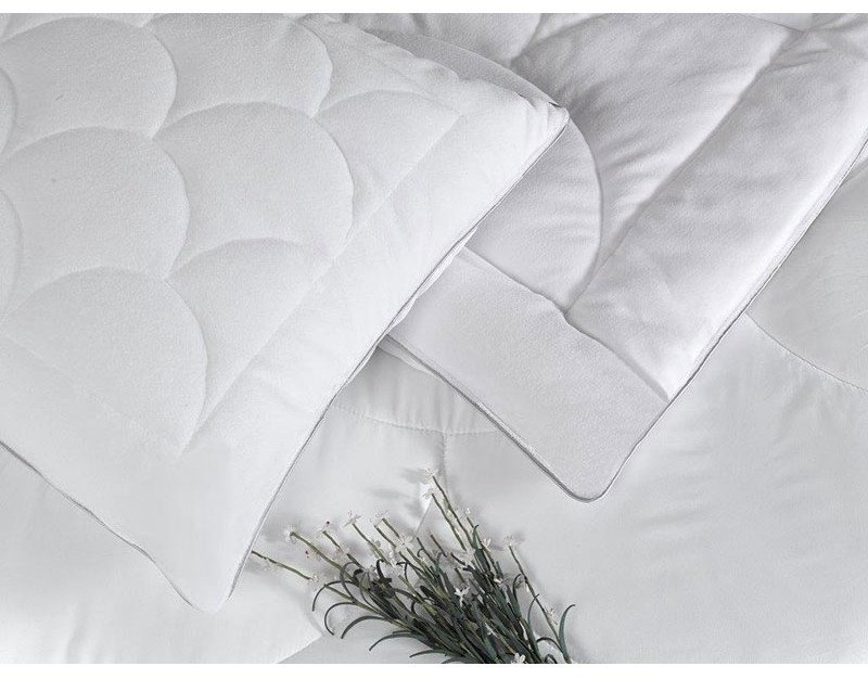 Одеяло TAC Vessa Microgel Quilt 195x215 см всесезонное купить,NaN