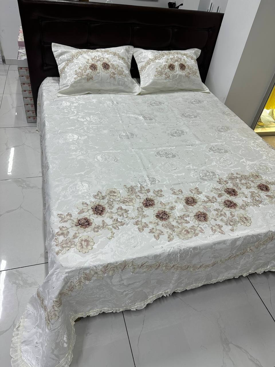 Покрывало с наволочками Dantel Concept Flower 250х250 см, хлопок, жаккард, белый купить,NaN