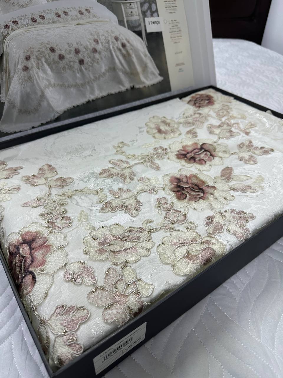 Покрывало с наволочками Dantel Concept Flower 250х250 см, хлопок, жаккард, белый купить,0