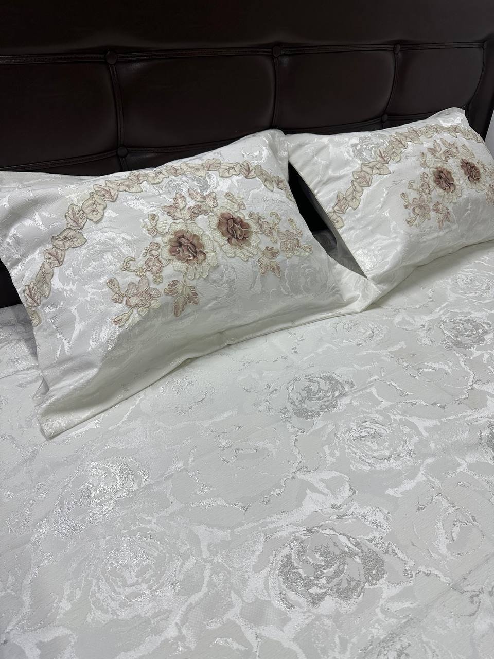 Покрывало с наволочками Dantel Concept Flower 250х250 см, хлопок, жаккард, белый купить,0