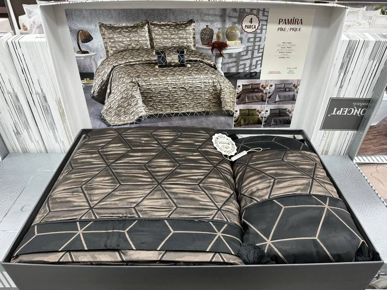 Покрывало с наволочками Dantel Concept 260х260 см, жаккард, золотистый, коричневый - ForteMarket Покрывало с наволочками Dantel Concept 260х260 см, жаккард, золотистый, коричневый купить,65000