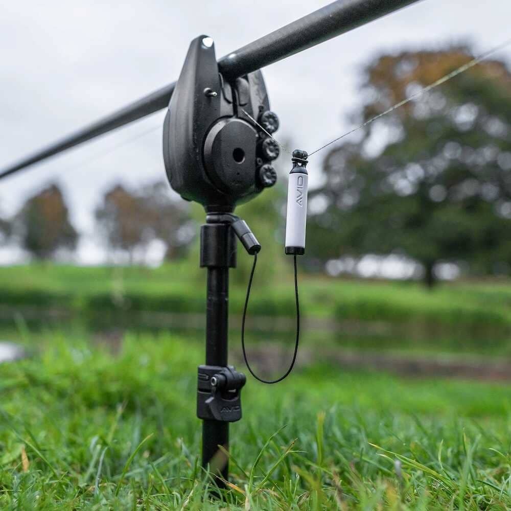 Сигнализатор поклевки Avid Carp Lok Down Bobbin Kit Red купить,NaN