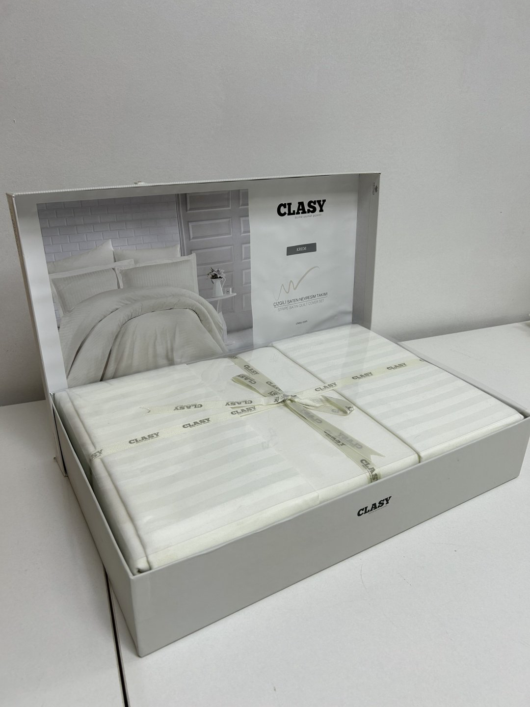 Комплект CLASY Clasy, Deluxe. Турция семейный сатин, 4 наволочки: 50x70 см, 70x70 см купить,NaN