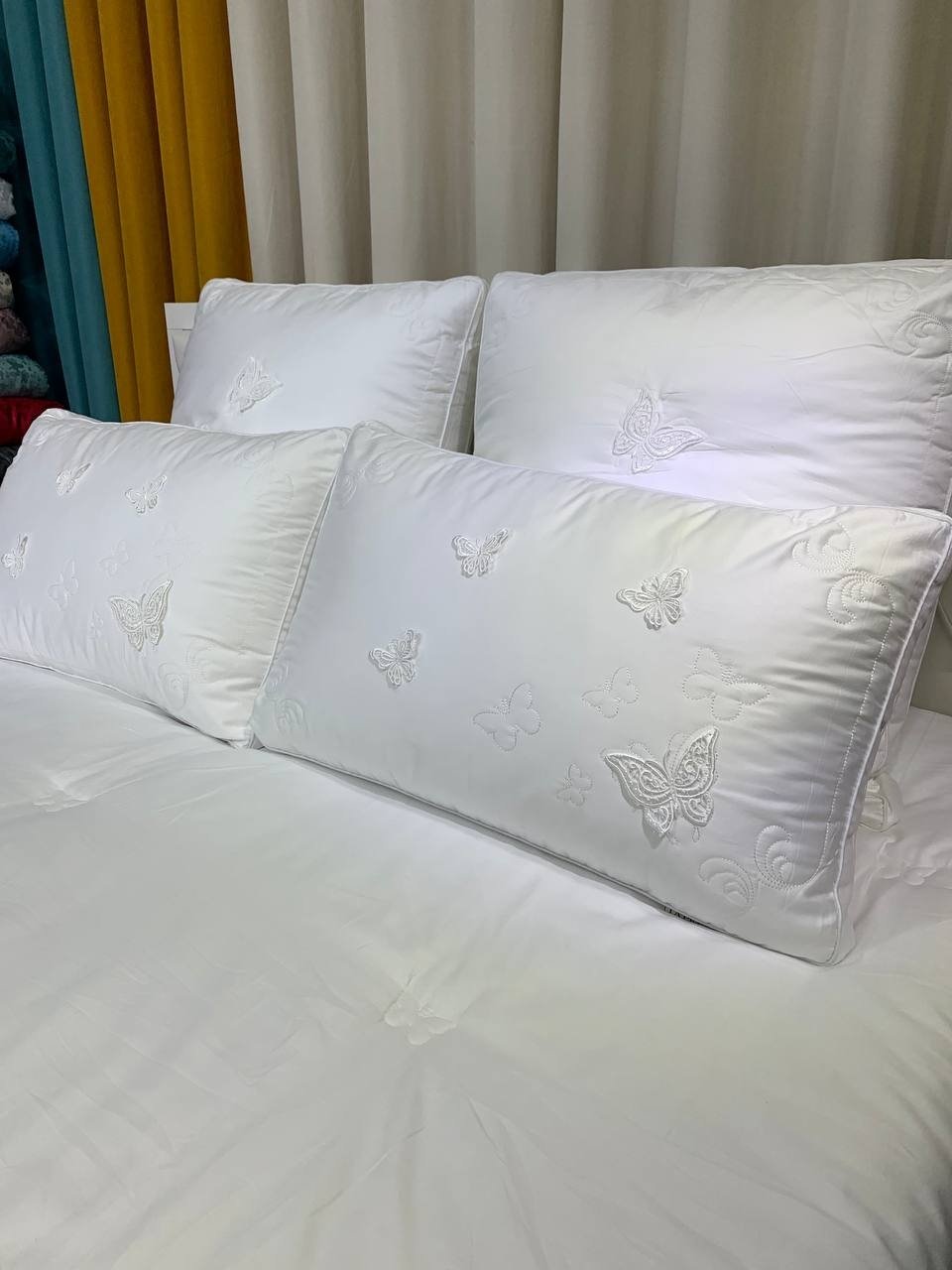 Подушка LAPERLA 50x70 см, бамбуковое волокно, шелк шелкопряда купить,0