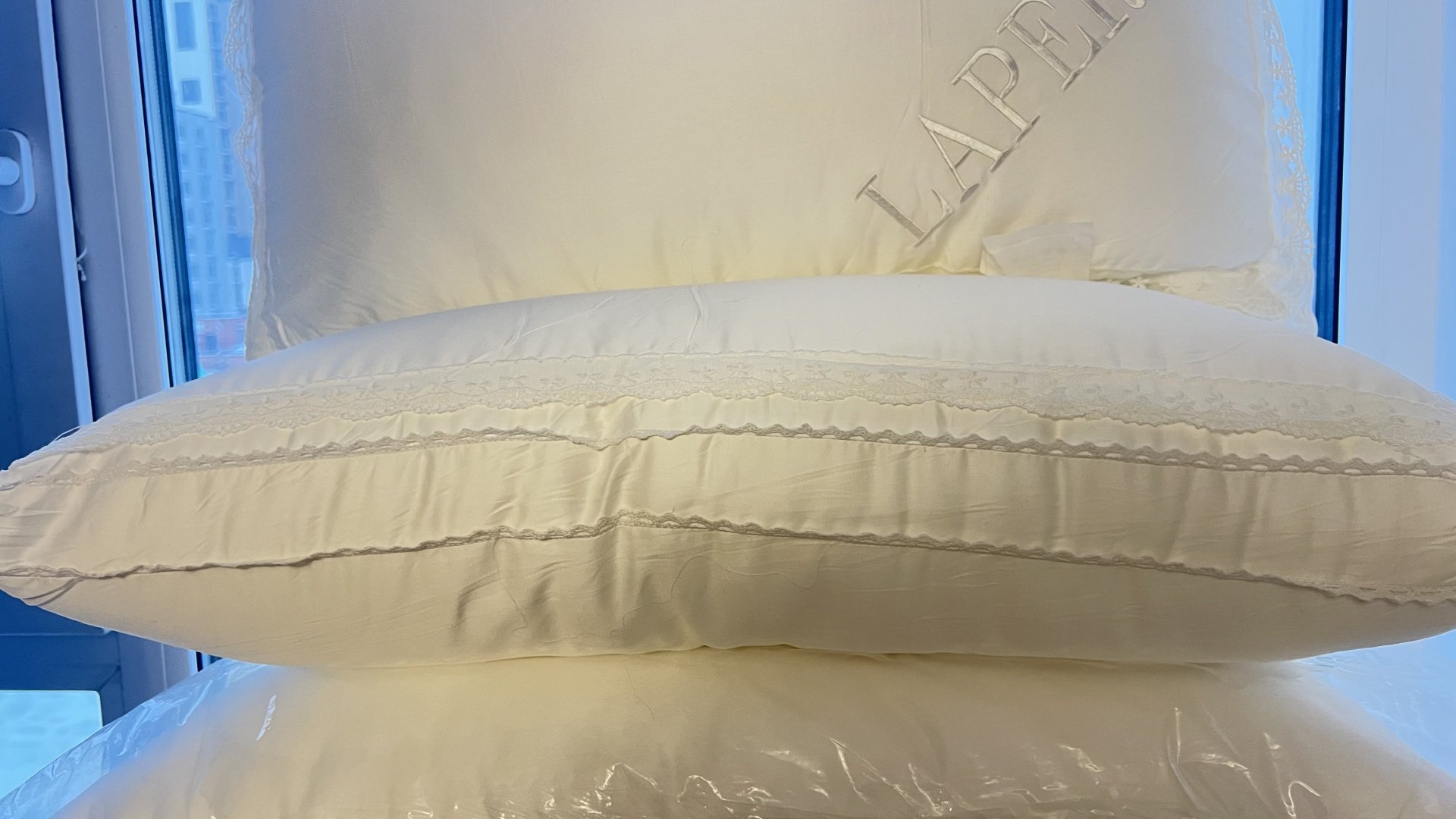 Подушка Home Collection 50x70 см, микроволокно купить,0