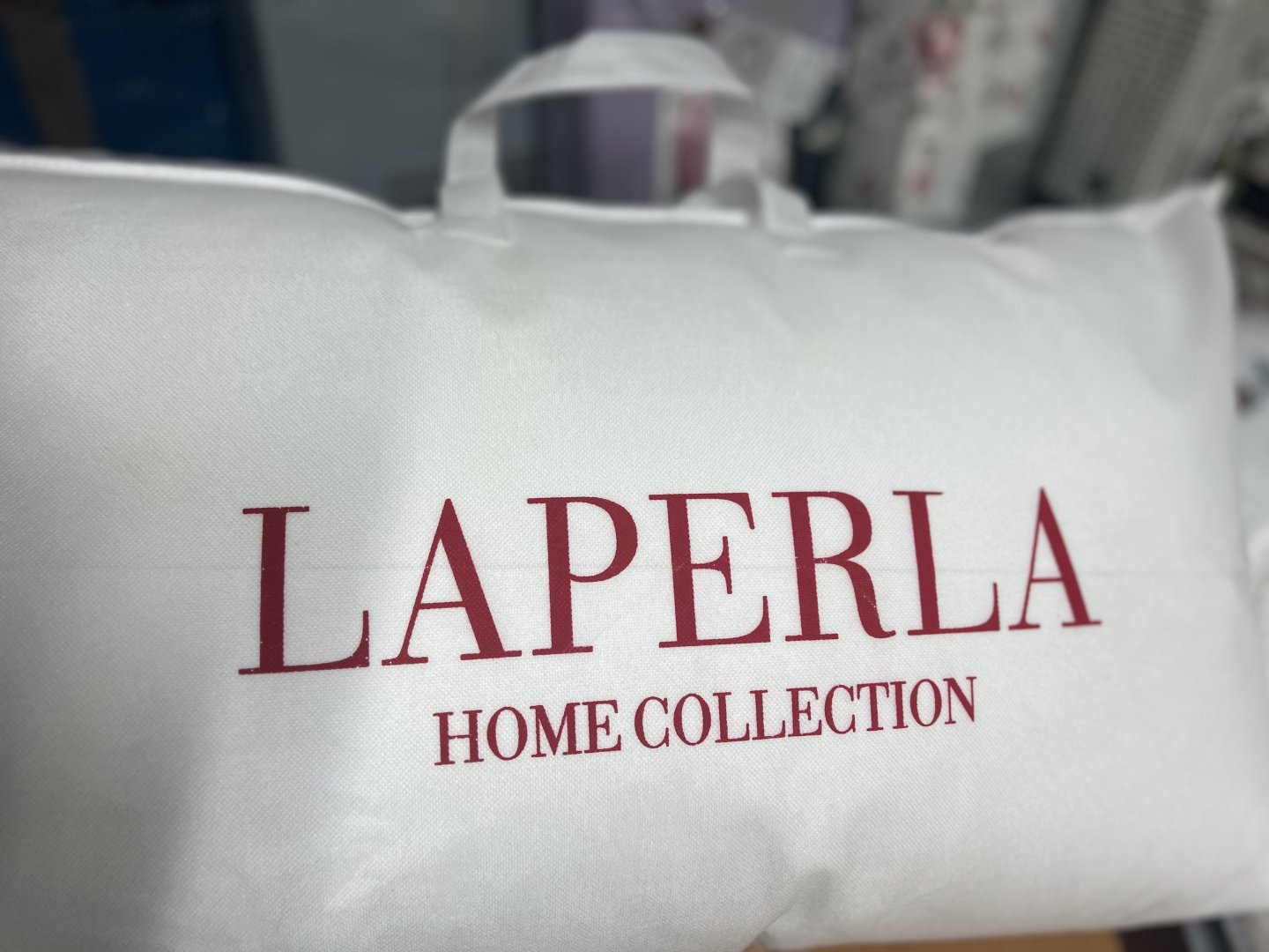 Подушка Home Collection 50x70 см, микроволокно купить,0