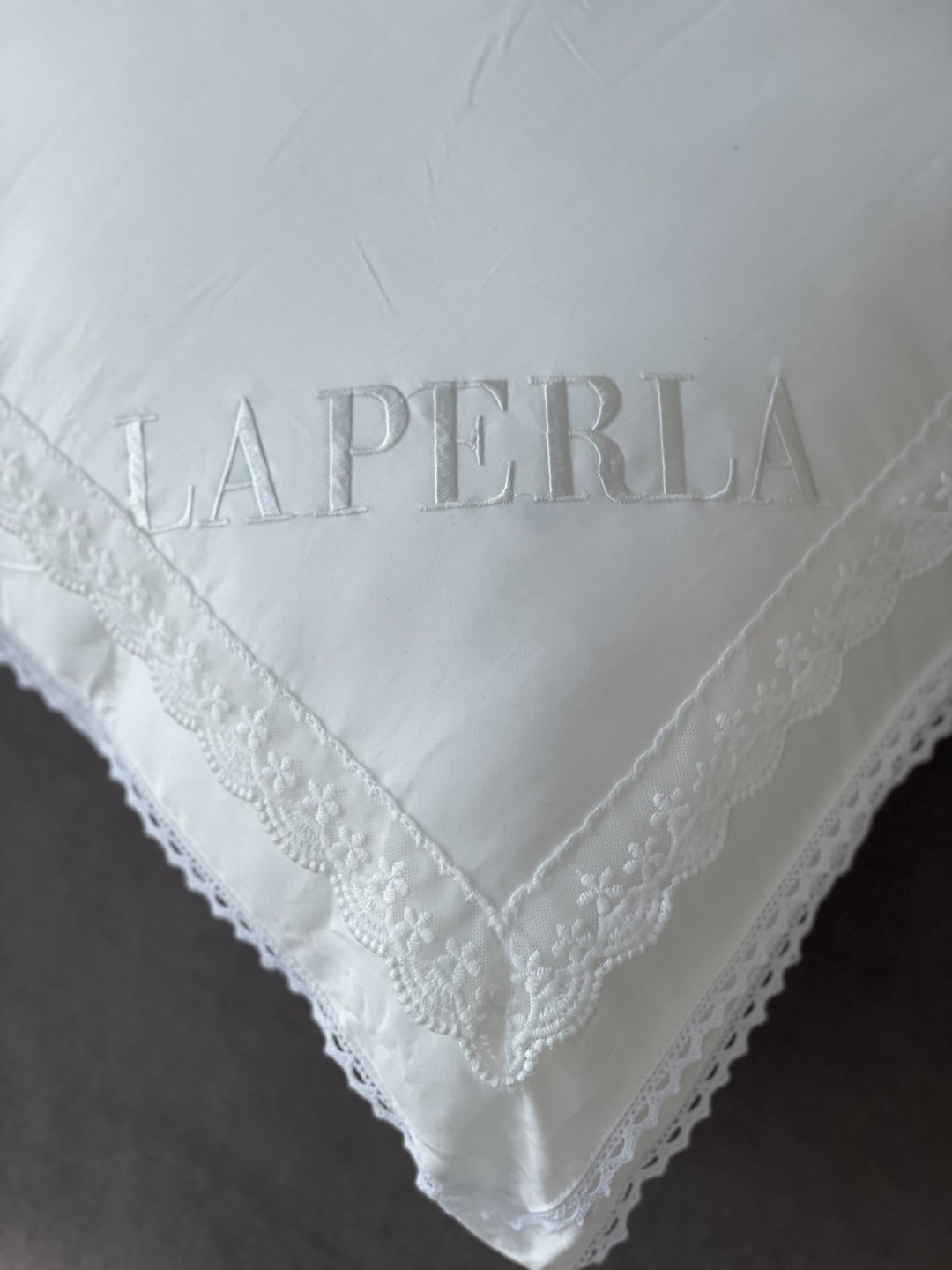 Подушка LAPERLA 50x70 см, шелк шелкопряда - ForteMarket Подушка LAPERLA 50x70 см, шелк шелкопряда купить,0